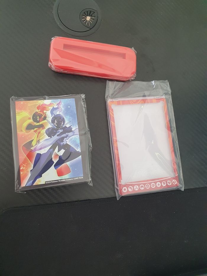 Lot sleeves Carmadura pokemon avec cadre