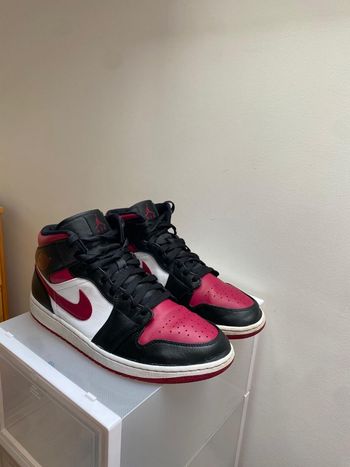 Baskets Air Jordan 1 Mid pointure 46