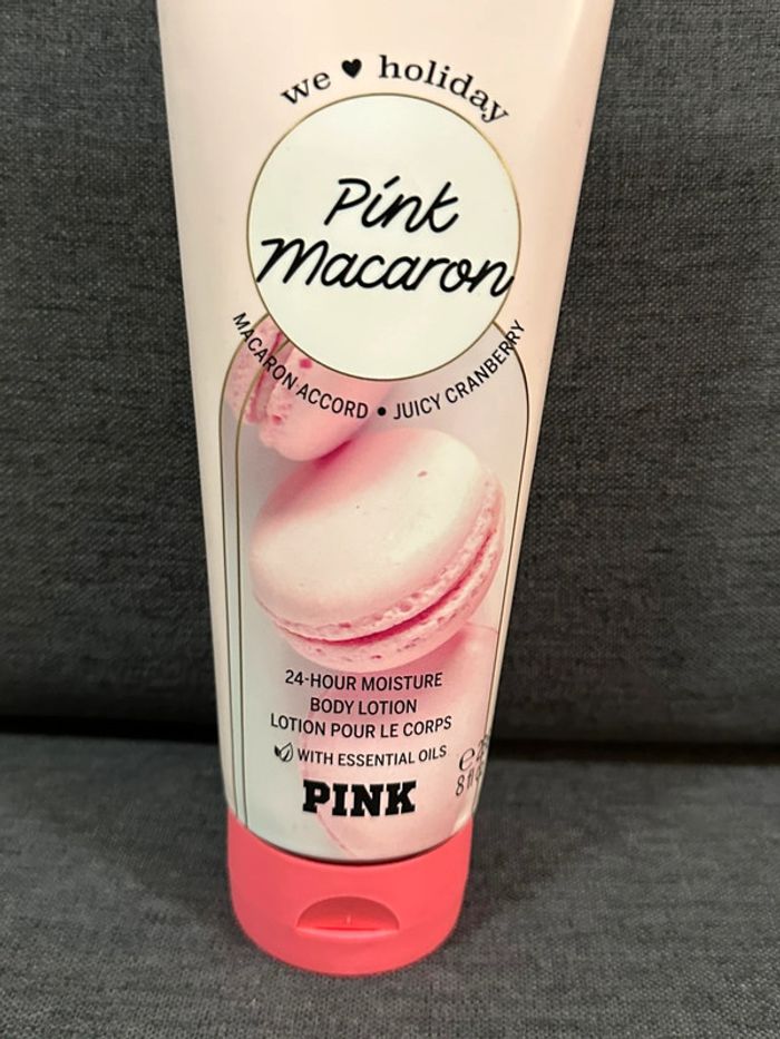 Lait hydratant Corps - Pink Victoria’s Secret -Pink Macaron - Macaron & cranberry - Corps 236ML Neuf