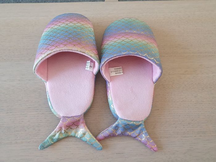 Chaussons Sirène taille 30 - photo numéro 3