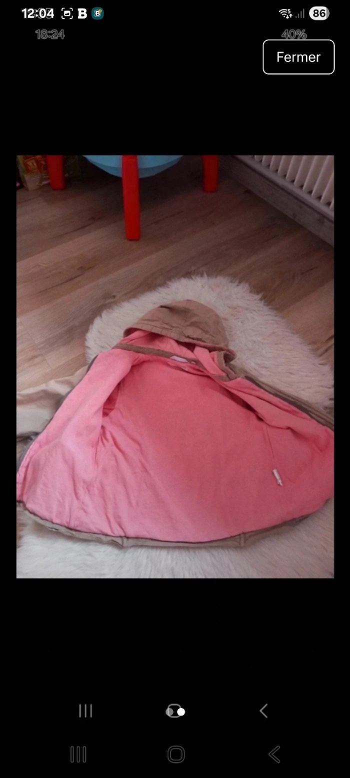 Très jolie veste 4 ans - photo numéro 2