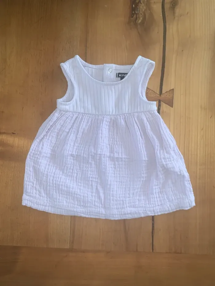 Robe Kiabi violette claire - taille 1 mois - photo numéro 2