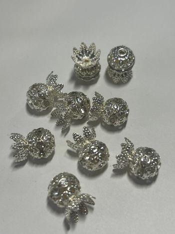 B2, Perles et accessoires combinés en vrac