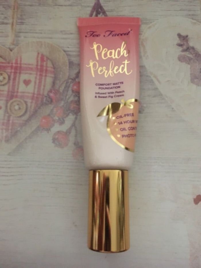 Fond de teint Peach Perfect Too Faced