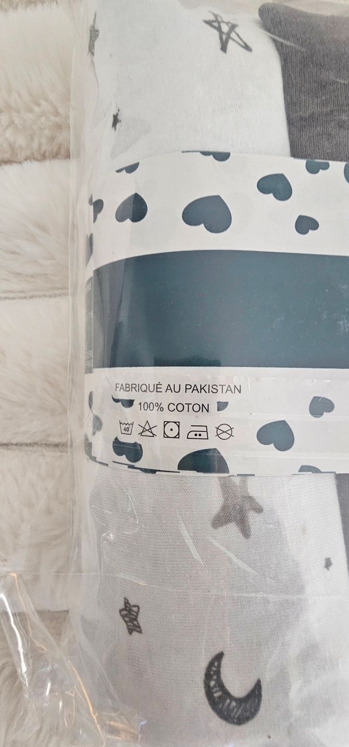 Lot de 2 draps housses pour lit bebe 100%coton 60×120cm Neuf. - photo numéro 6