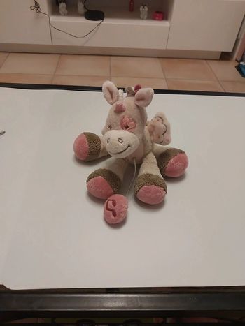 Peluche musicale jade la licorne nattou