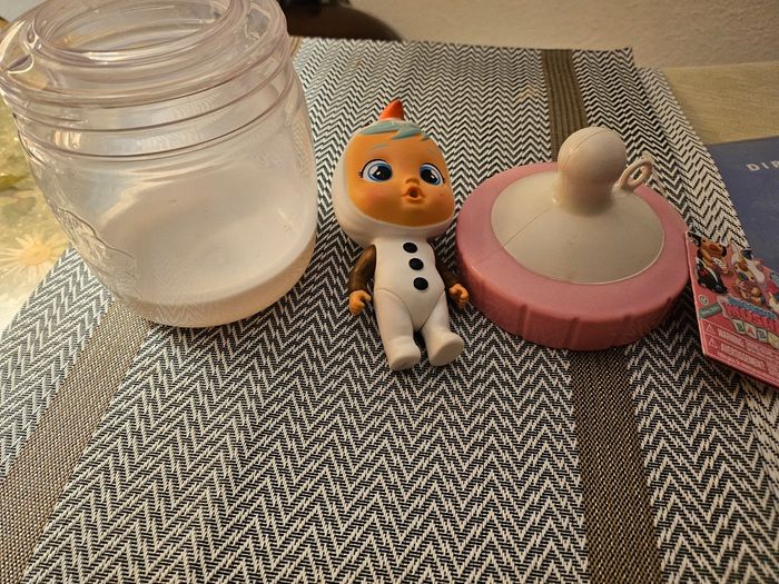 Figurine cry babies  biberon magique
