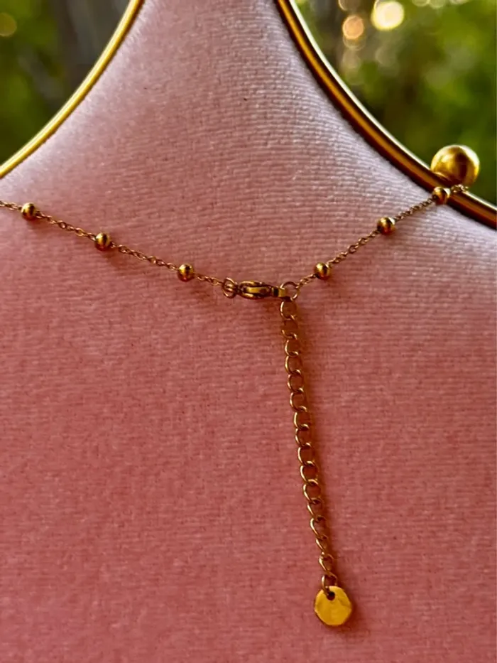 Collier chaîne réglable acier inoxydable or boules fleurs perles noires - photo numéro 5