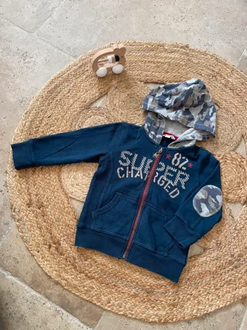 Gilet à capuche 24 mois