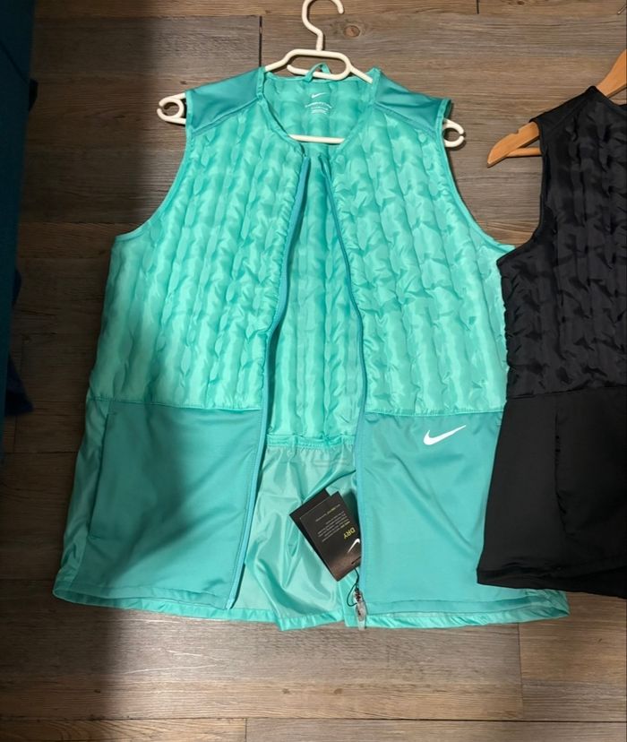 Lot de 2 veste sans manche Nike noir et vert - photo numéro 3