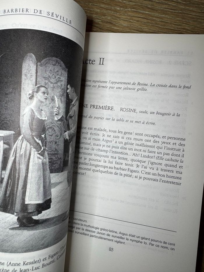 Livre - Beaumarchais - Le Barbier de Séville / - photo numéro 3