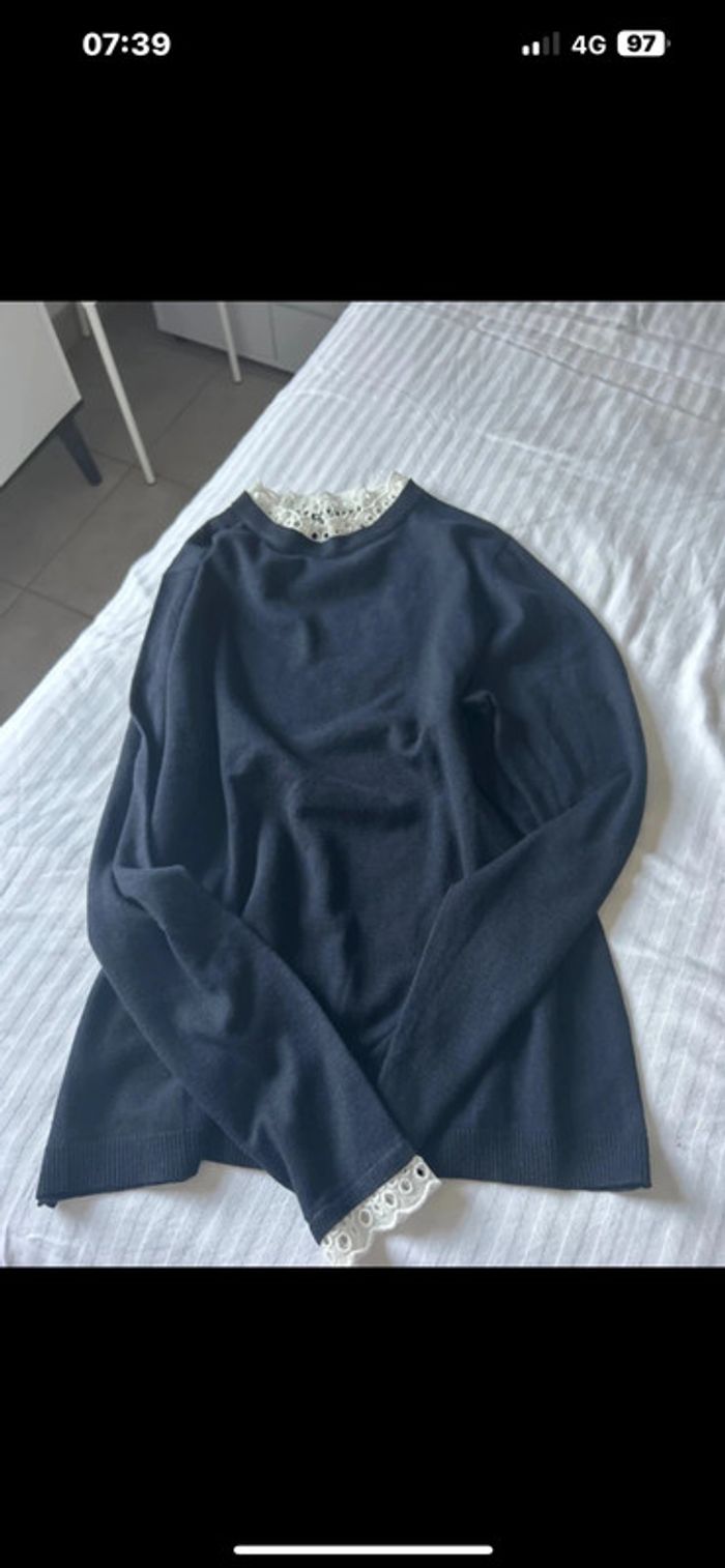 Lots de 2 t shirts ,2 pulls et 1 gilet en taille L - photo numéro 9