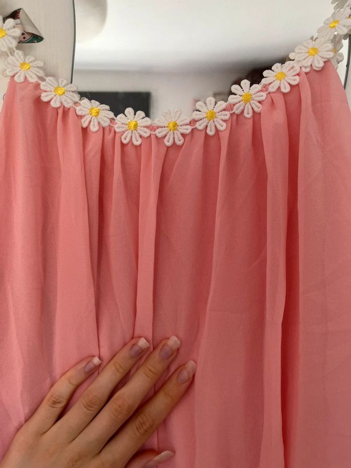 Débardeur en tulle doublé, bretelles sous forme de marguerite, rose claire , produit en Italie, S - photo numéro 2