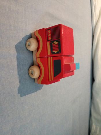 Camion pompier en bois