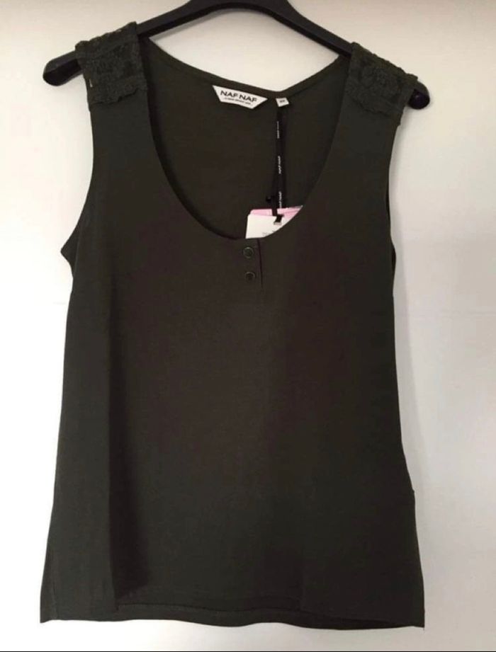 Haut Naf naf kaki neuf taille 34