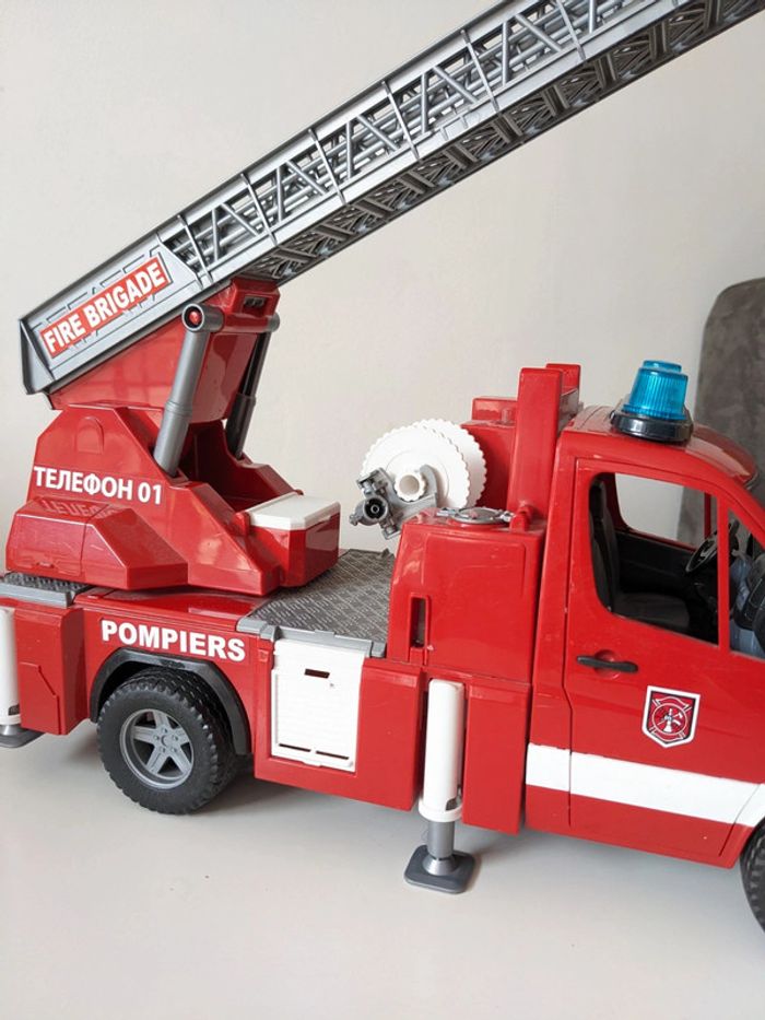 Camion pompier Bruder - photo numéro 4