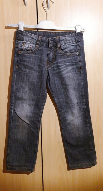 Jeans gris/noir effet mode délavé T 4/5 ans