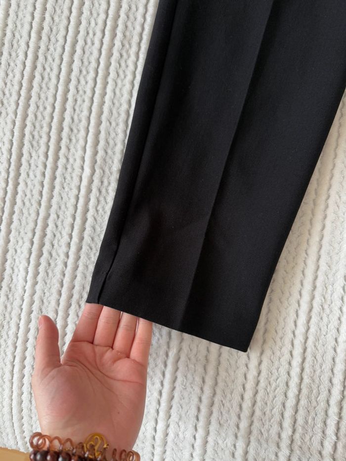 Pantalon carotte noir / Taille 42 - photo numéro 4