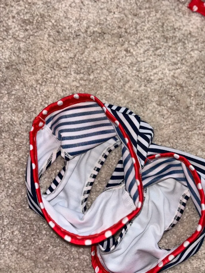 Maillot de bain, deux pièces un an - photo numéro 5