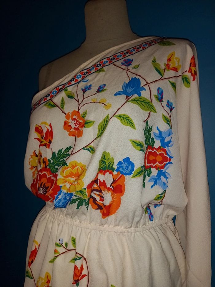 Robe épaule dénudée L - photo numéro 4