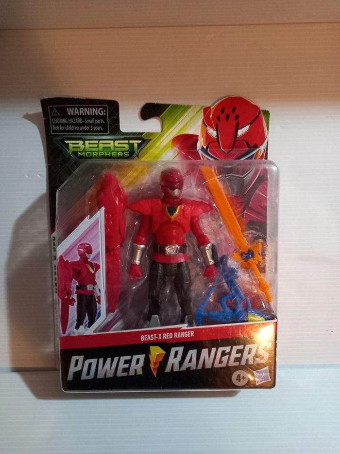 Power rangers beast x red ranger