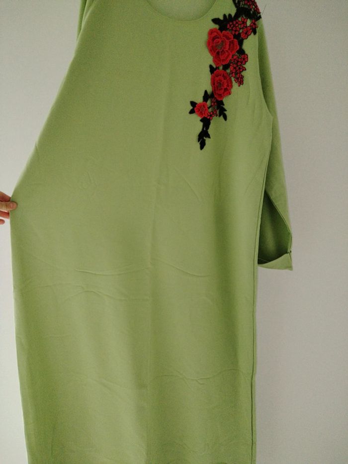 Robe abaya avec grand voile vert pomme - photo numéro 5
