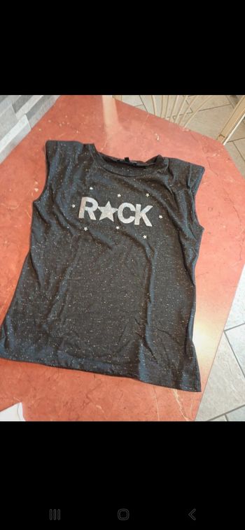 T.shirt fille taille 14 ans