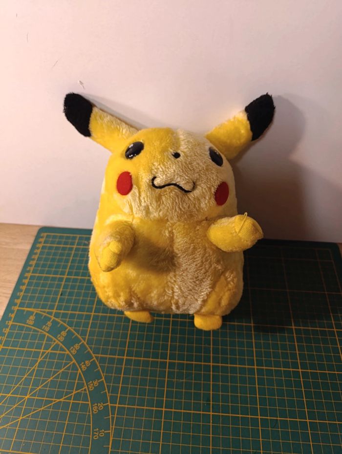Peluche pokémon Pikachu vintage