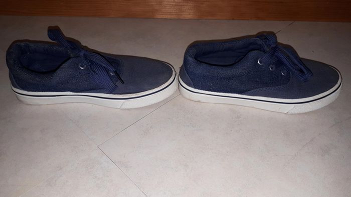 Chaussures en toile bleue marine - photo numéro 2