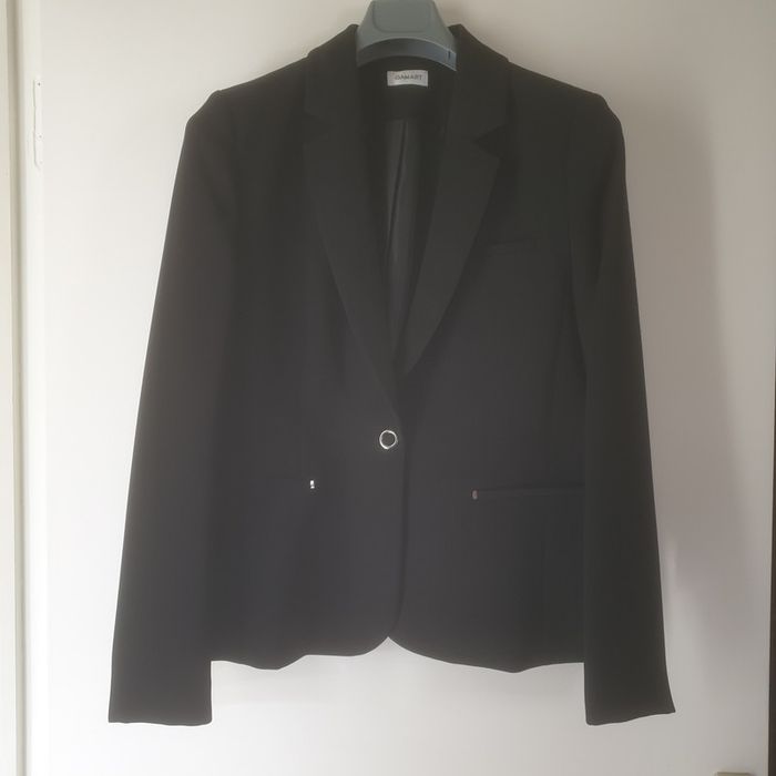 Veste noire de service DAMART