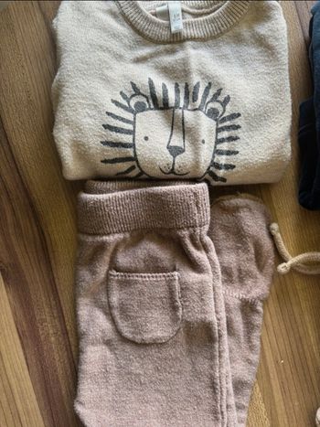 Lot Ensemble de pull et pantalon taille 6 mois