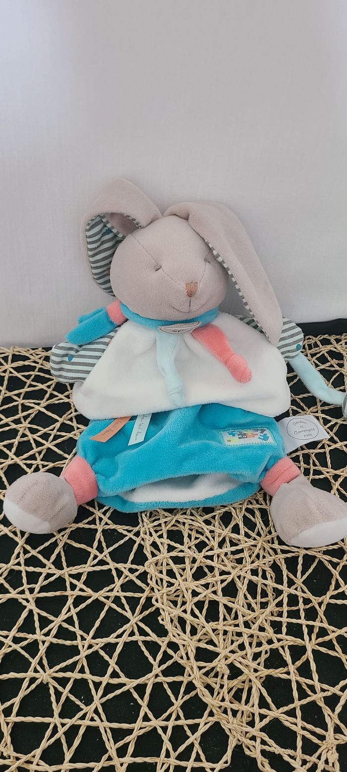 Doudou marionnette lapin DOUDOU ET COMPAGNIE Happy