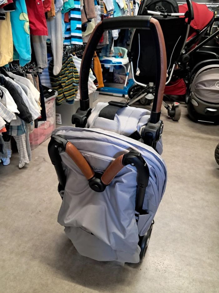 Poussette compacte sylver cross jet passage cabine trolley valeur 289e - photo numéro 4