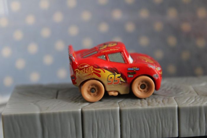 Disney Pixar cars mini racer Flash Mc Queen - photo numéro 6