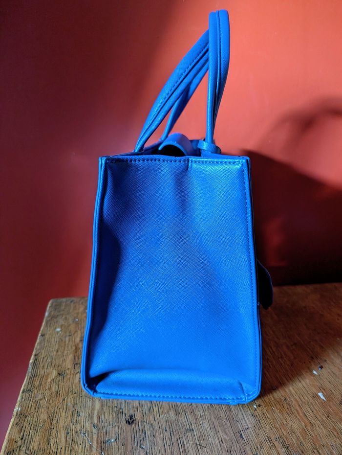 Sac loungefly Ursula debossed - photo numéro 9