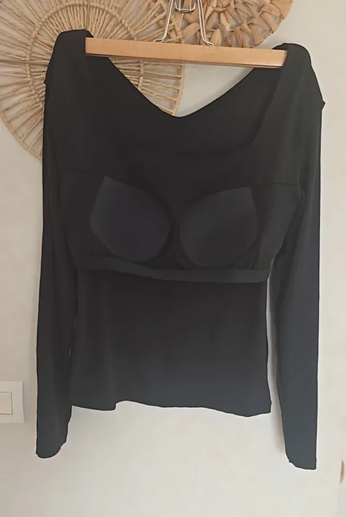 T shirt manche longue brassière rembourrée intégrée