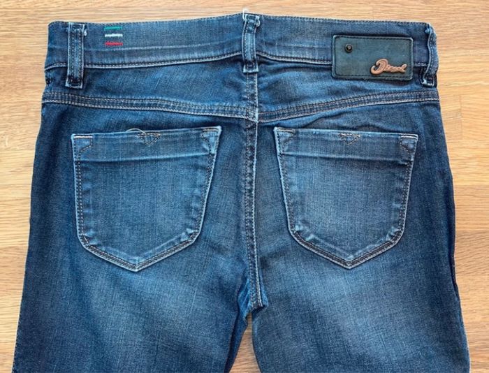 DIESEL / jeans / femme - fille / 34 / neuf - photo numéro 3
