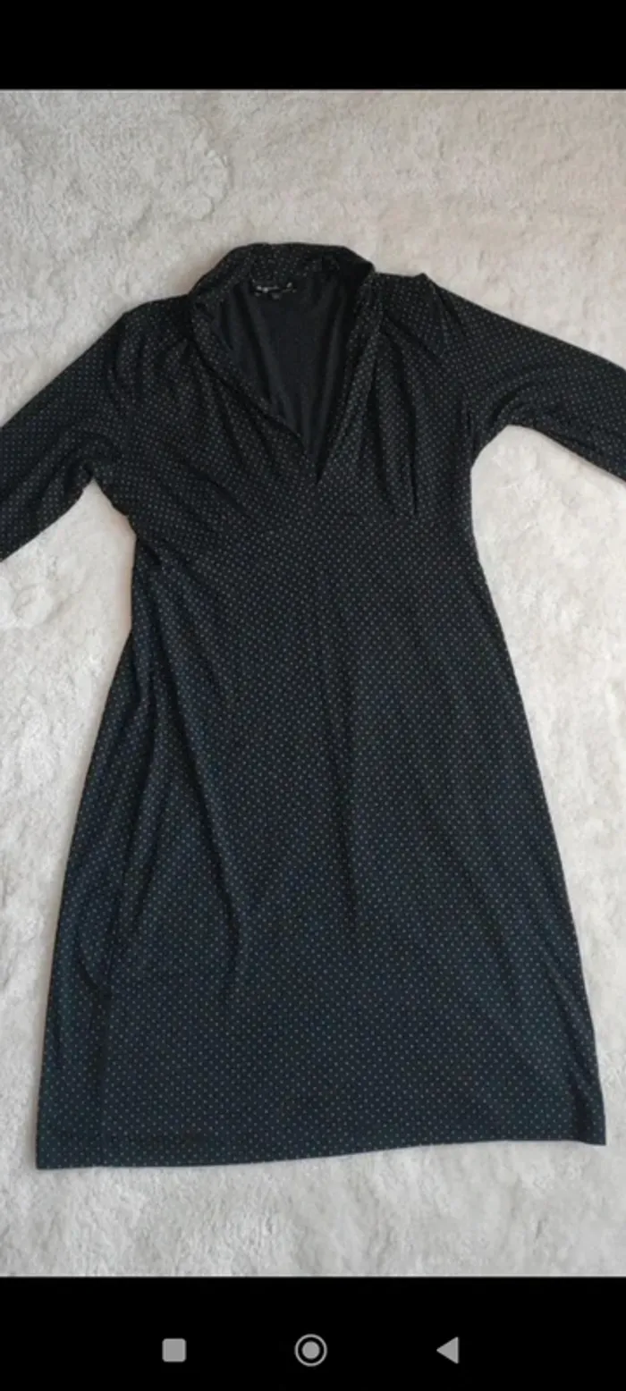 Robe noir à pois blanc Agnès B taille 2 moulante manches 3/4 - photo numéro 6