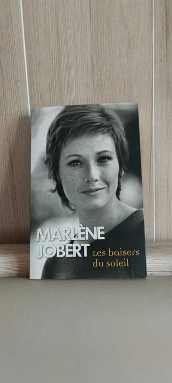 Les baisers du soleil Marlène Jobert