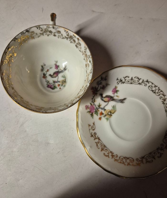 Lot tasses et sous tasse vintage porcelaine Limoges blanche et dorures - photo numéro 6
