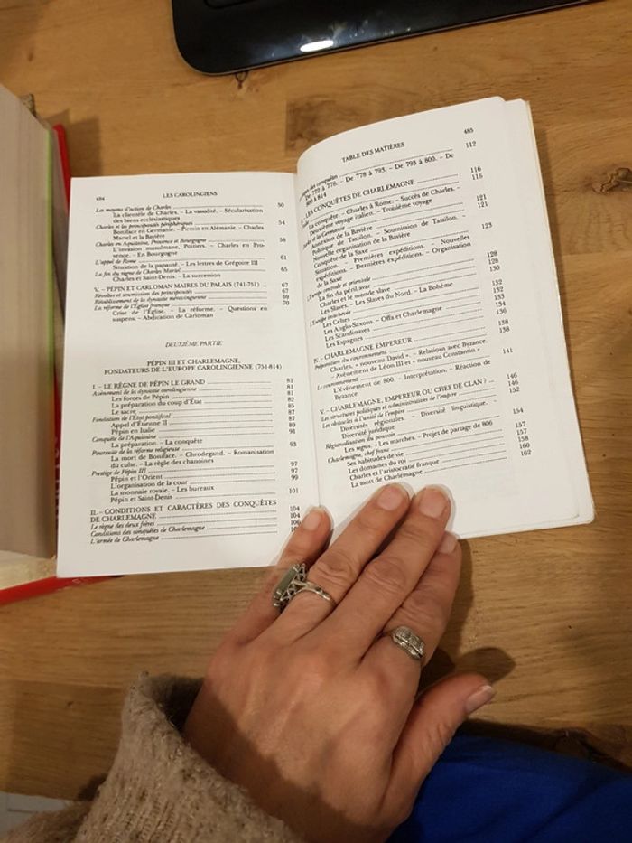 Les Carolingiens - Pierre Riché - photo numéro 5