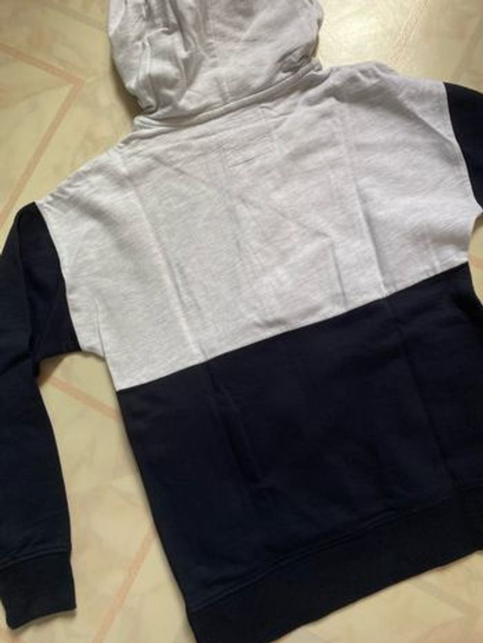 Sweat à capuche 14 ans - photo numéro 3