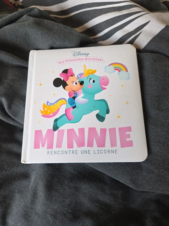 Livre minnie rencontre une licorne