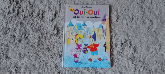 Livre Oui-oui et le sac à malice