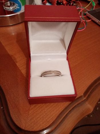 Bague avec strass petite taille