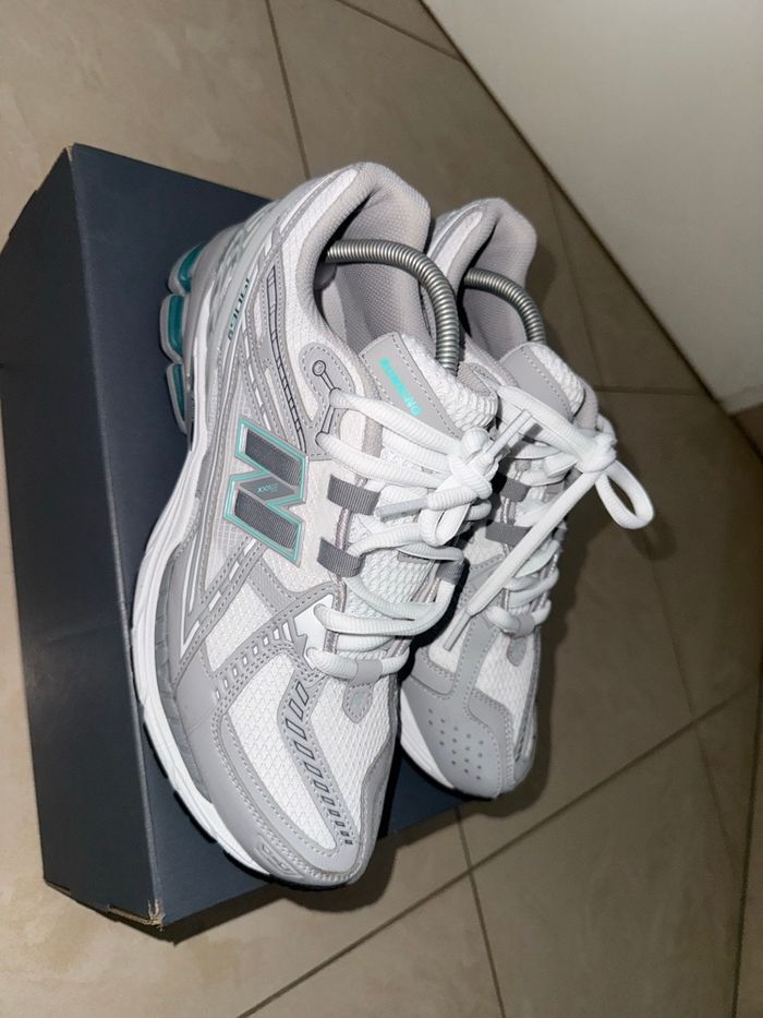 Chaussures New balance 1906U White Light Grey - photo numéro 2