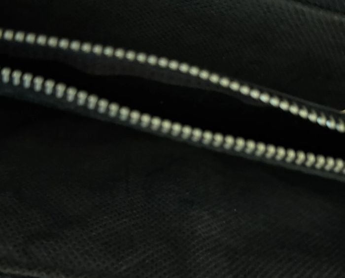 Pochette noire - photo numéro 6