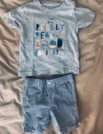 Ensemble petit garçon