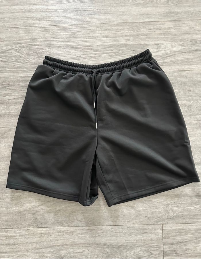 Short noir T48 4XL