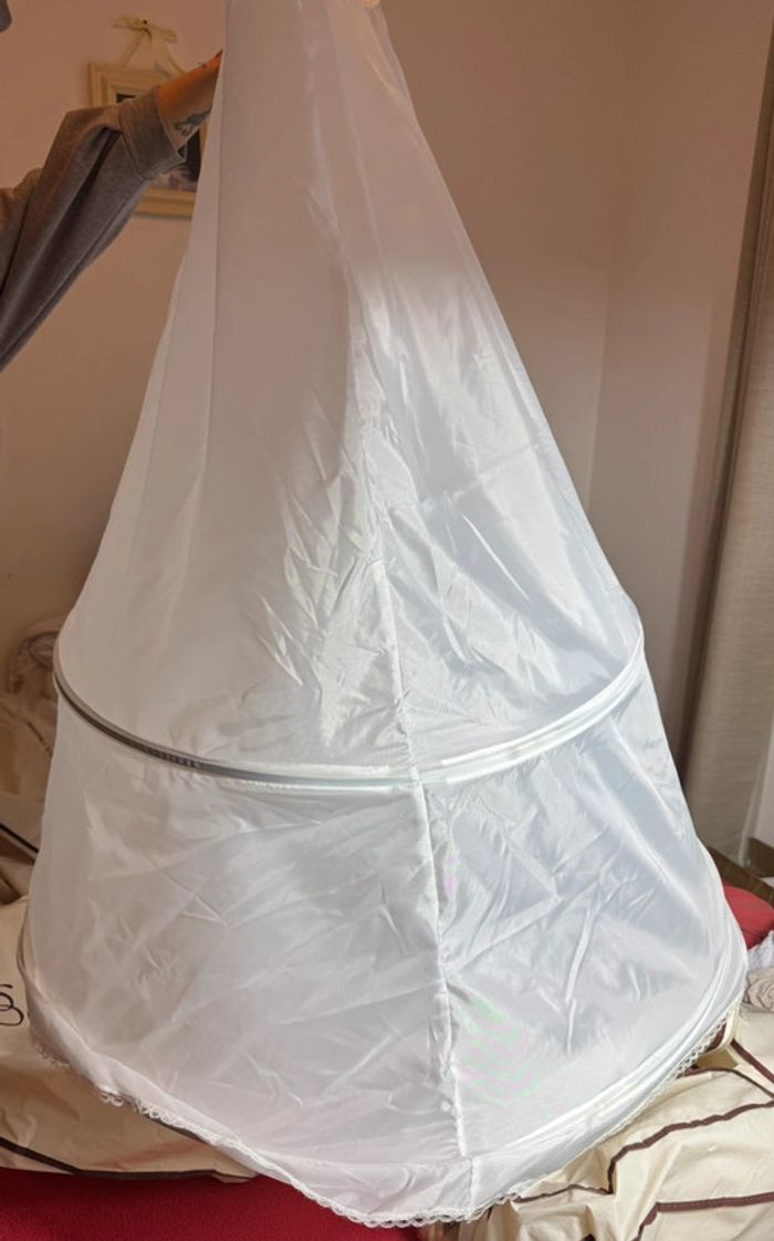Robe de mariée neuve avec jupon gants et voile - photo numéro 17
